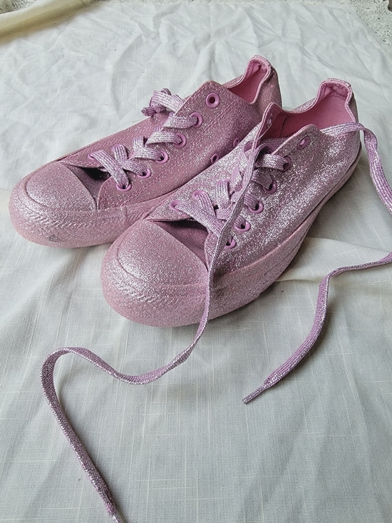 Converse Shoes - Converse Pink Glitter Low-Top Sneakers Chucks Kicks Nwob Pls See All Pics
